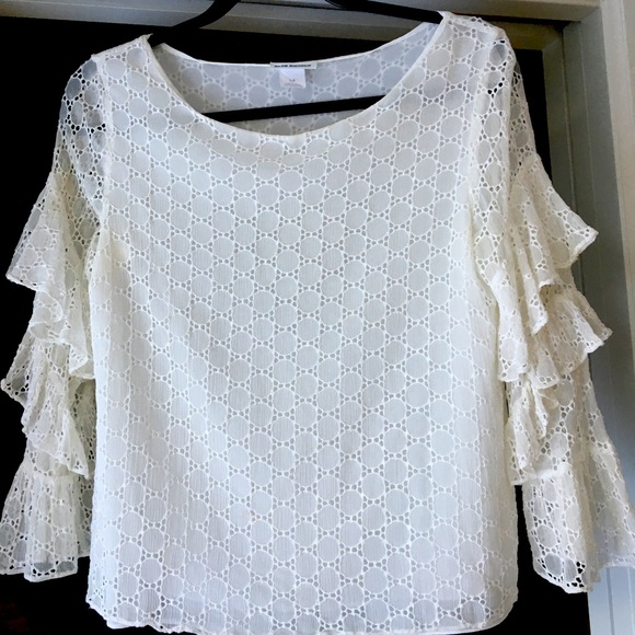 SILK Club Monaco ruffle puff sleeve embroidered white top, Size Small, E… - Picture 1 of 7